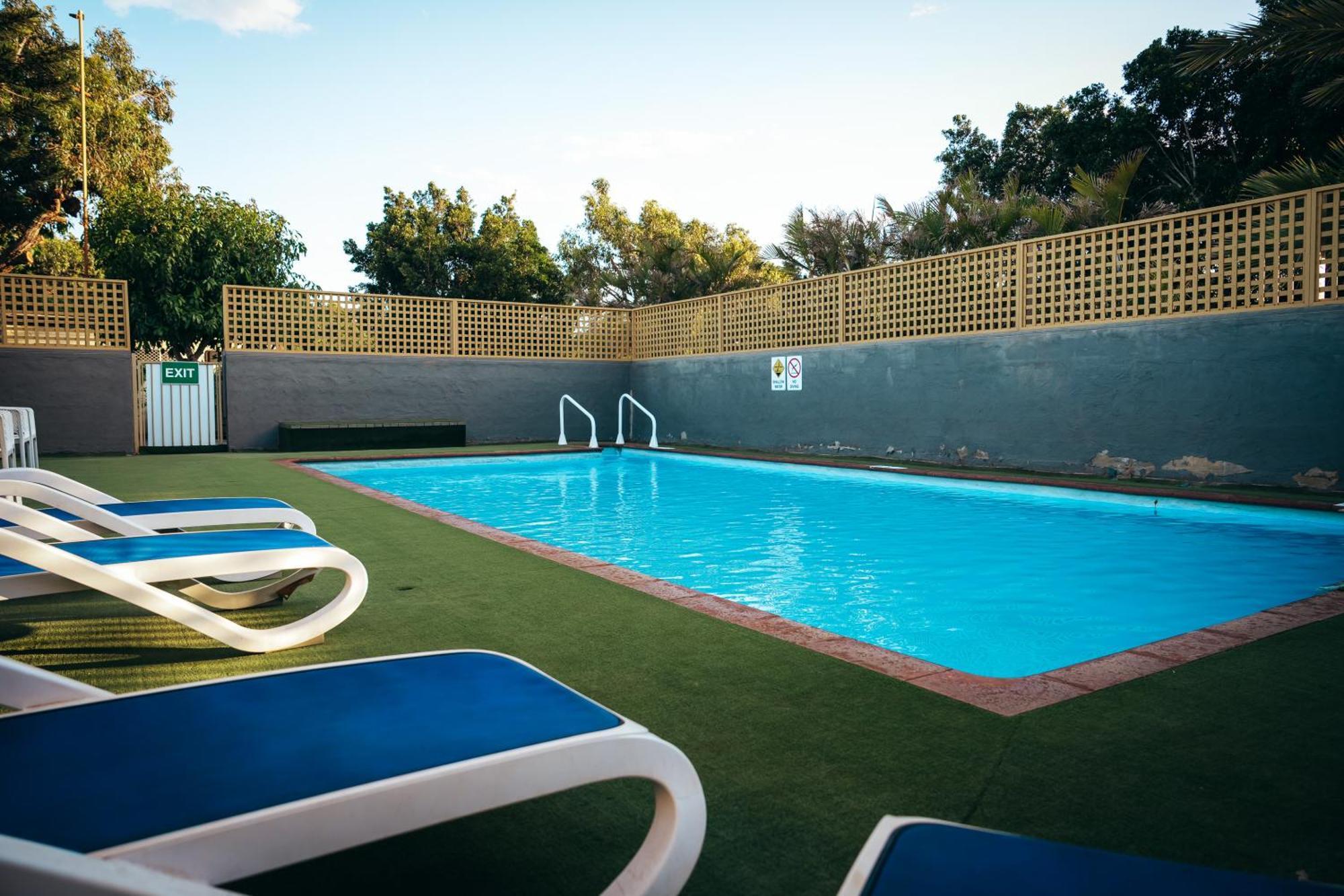 Capricorn Holiday Park Carnarvon Dış mekan fotoğraf
